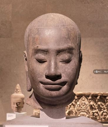Jayavarman VII (Mahaking of the Khmer Empire)
